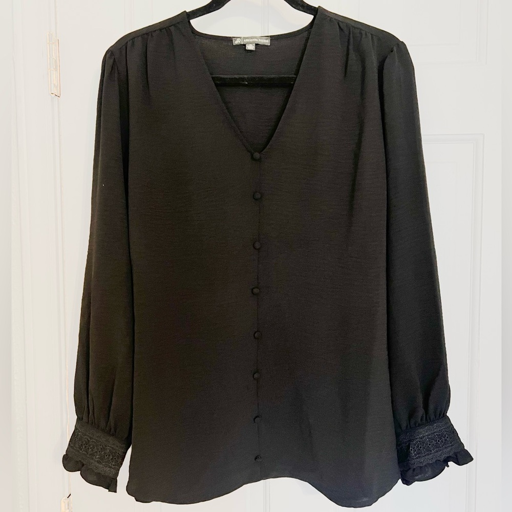 Adrianna Papell Black V‑Neck Blouse Women’s XL Dressy Chiffon Decorative Buttons